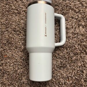 Stanley Gold Accent White Tumbler Minimalist Design
